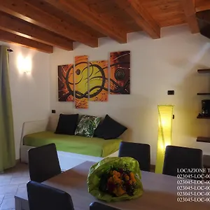 Tasel With Heated Pool Appartement